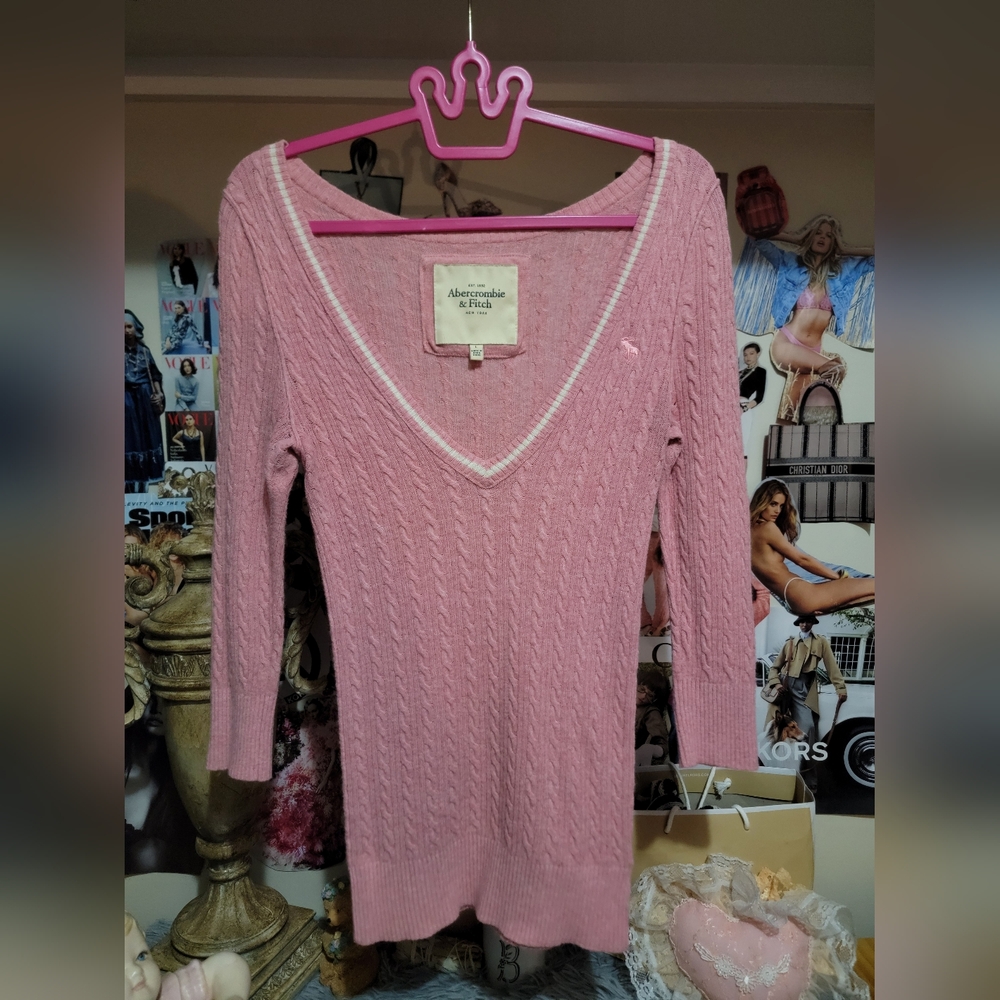 2000s Bubblegum Pink Abercrombie & Fitch Rabbit Hair 3/4 Sleeve Knit Sweater - Picture 3 of 7
